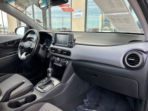 Used 2020 Hyundai Kona SEL FWD image 30