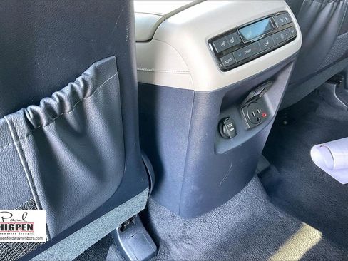 Used 2024 Hyundai Palisade Limited image 33