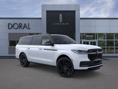 New 2026 Lincoln Navigator L Black Label AWD/4WD image 7