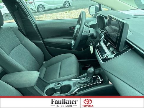 Used 2024 Toyota Corolla LE FWD image 21