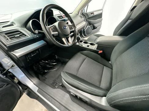 Used 2017 Subaru Outback 2.5i Premium AWD/4WD image 14