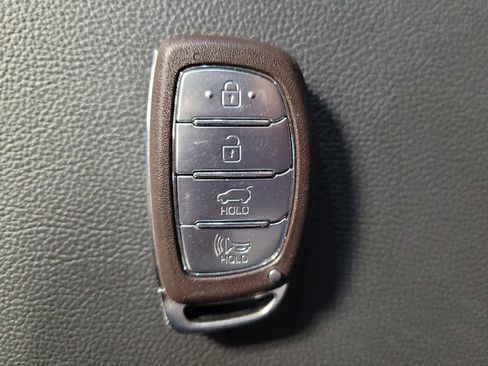 Used 2021 Hyundai Ioniq SE FWD image 32