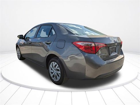 Used 2019 Toyota Corolla LE image 6