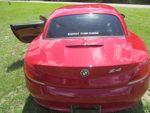 Used 2014 BMW Z4 sDrive28i RWD image 10