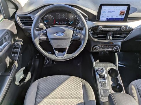 Certified 2021 Ford Escape SE w/ Cold Weather Package image 15