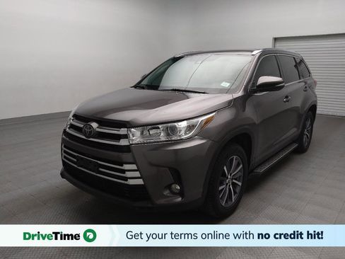Used 2019 Toyota Highlander XLE image 1