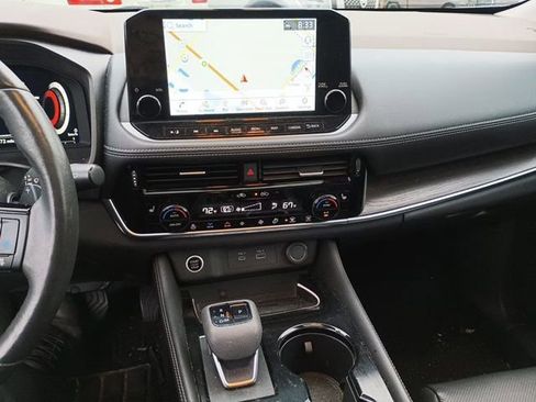 Used 2023 Nissan Rogue Platinum w/ Platinum Premium Package image 12