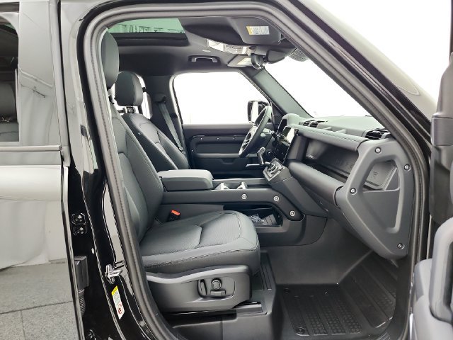 Certified 2026 Land Rover Defender 110 S AWD/4WD image 18