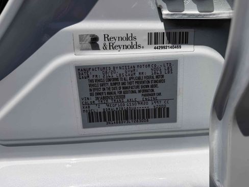 Used 2020 Nissan Sentra SR w/ Electronics Package FWD image 22