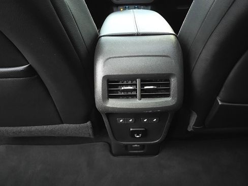 Used 2018 GMC Terrain Denali w/ Advanced Safety Package image 29