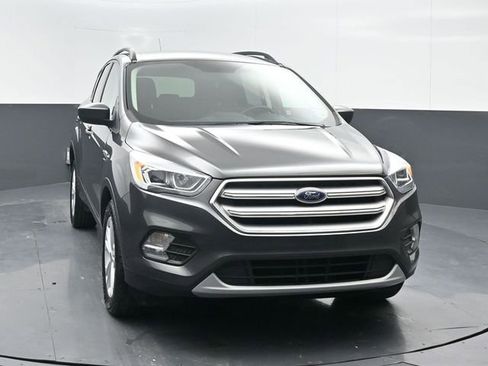 Used 2018 Ford Escape SEL image 2