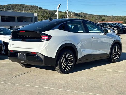 New 2026 Nissan Leaf SV+ image 3