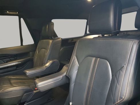 Used 2023 Ford Expedition Max Platinum image 19