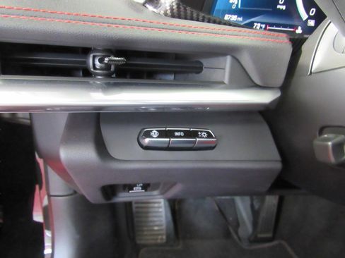Used 2022 Chevrolet Corvette Stingray Preferred Cpe w/ Z51 Performance Package image 14