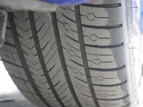 Used 2013 Hyundai Veloster Turbo image 24