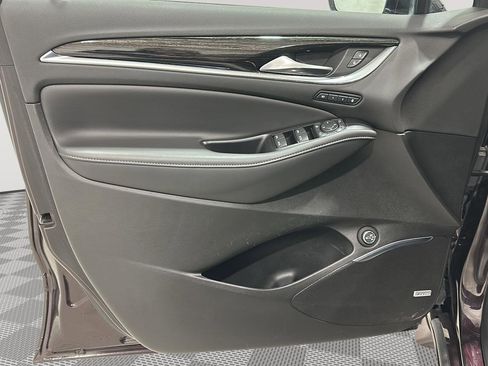 Used 2020 Buick Enclave Avenir w/ Avenir Technology Package image 18