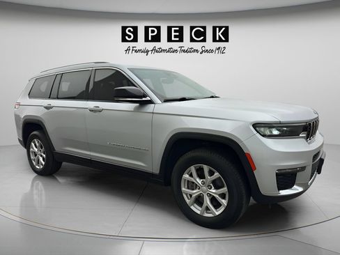 Used 2023 Jeep Grand Cherokee L Limited AWD/4WD image 6