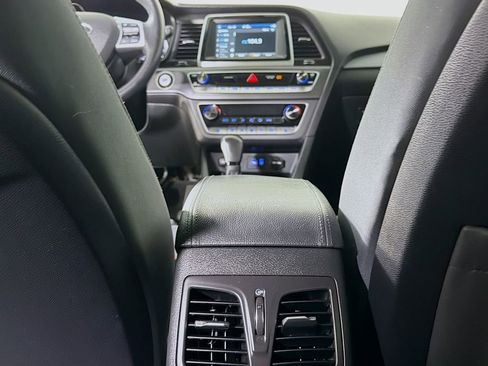 Used 2019 Hyundai Sonata SEL image 25