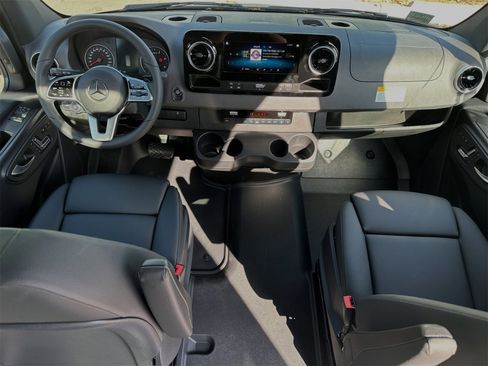 Used 2024 Mercedes-Benz Sprinter 144 Cargo image 13