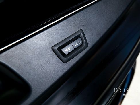 Used 2023 Rolls-Royce Cullinan AWD/4WD image 24