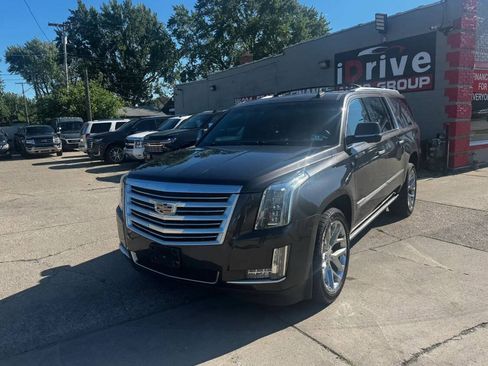 Used 2016 Cadillac Escalade ESV Platinum AWD/4WD image 1