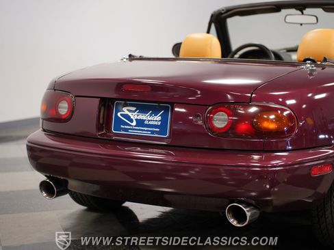 Used 1995 MAZDA MX-5 Miata M-Edition image 26