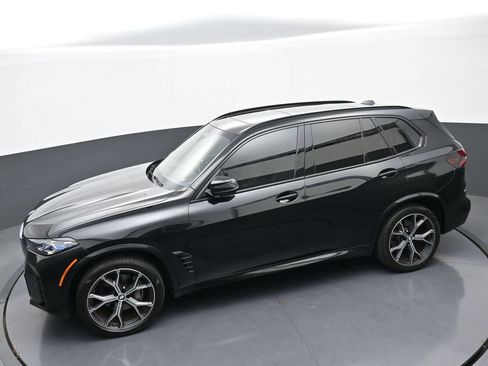 Used 2024 BMW X5 xDrive40i w/ M Sport Package AWD/4WD image 33