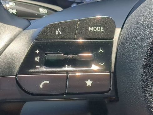 Used 2025 Hyundai Elantra Sport FWD image 19