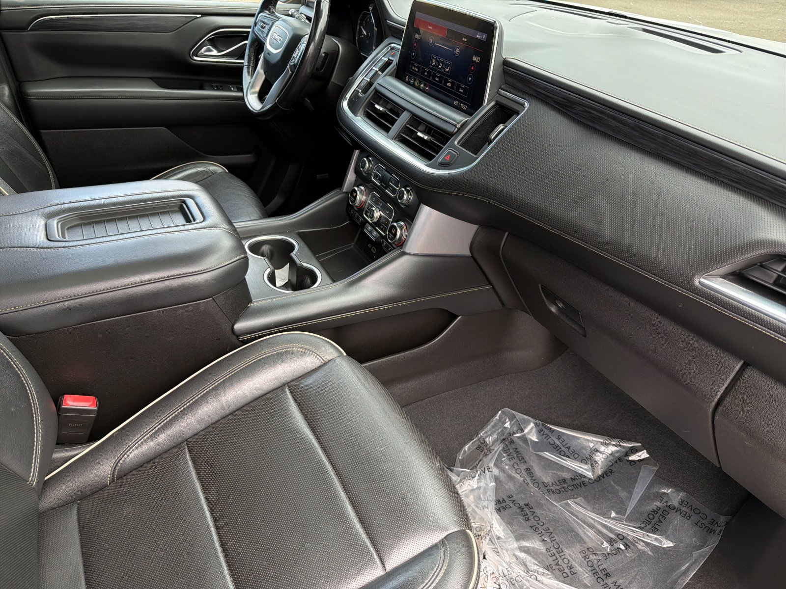 Used 2021 GMC Yukon SLT w/ SLT Luxury Package RWD image 17
