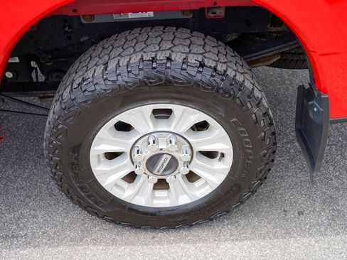 Used 2022 Ford F250 XLT RWD image 32