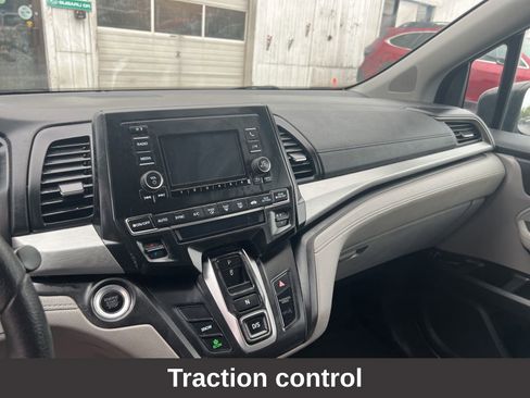 Used 2018 Honda Odyssey LX image 17