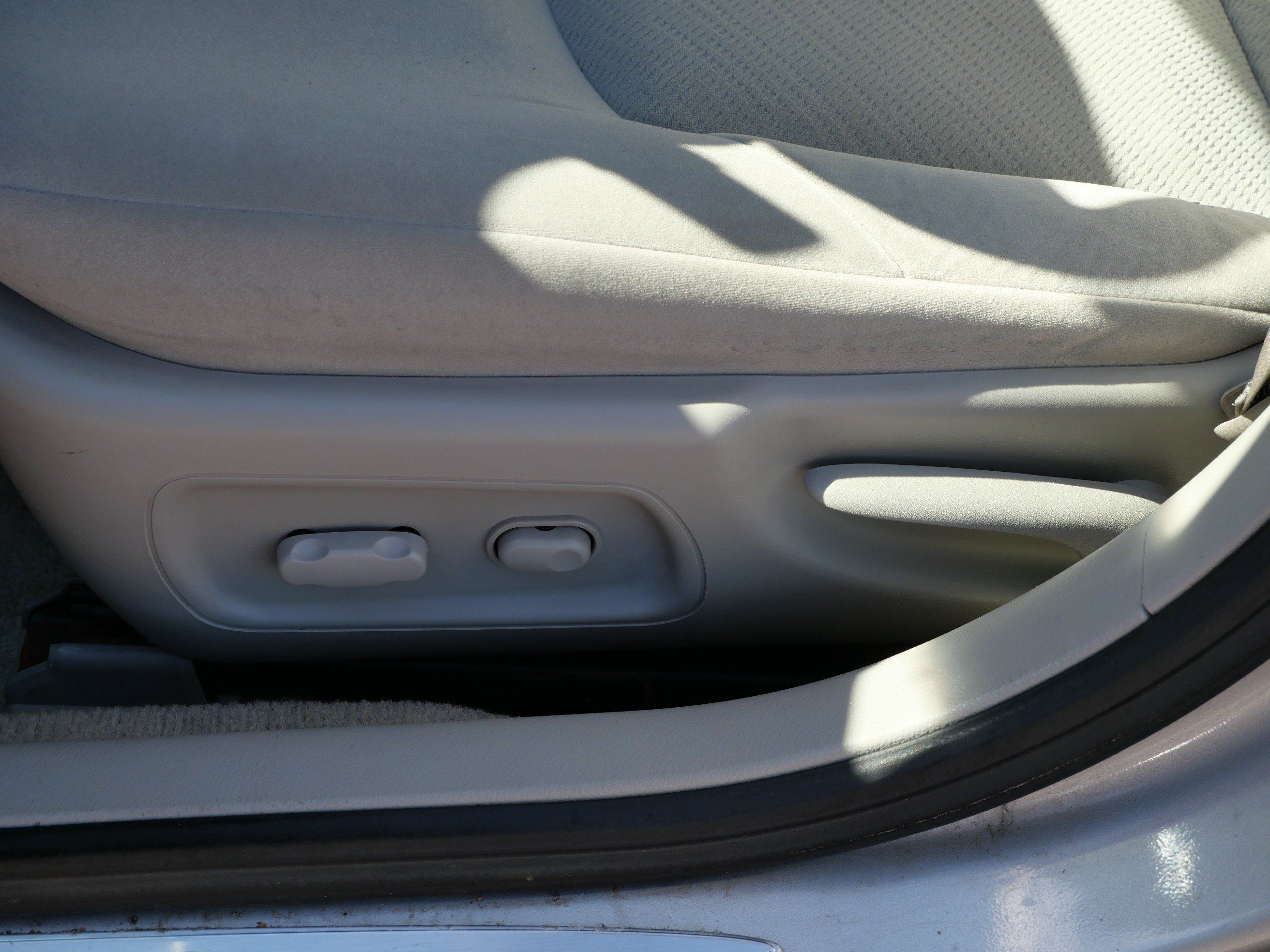 Used 2008 Buick LaCrosse CX FWD image 19
