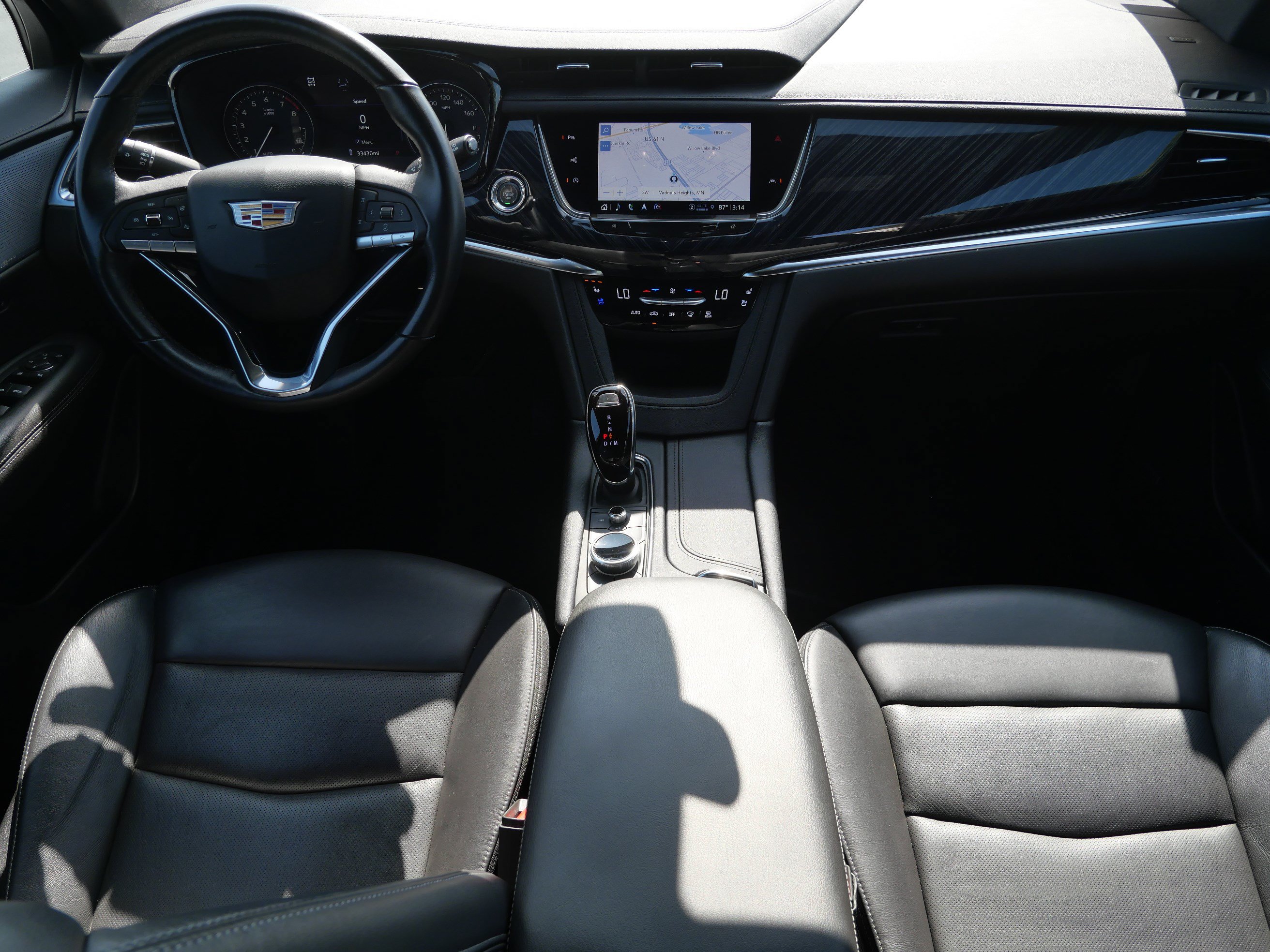Certified 2024 Cadillac XT6 Premium Luxury w/ Technology Package AWD/4WD image 8