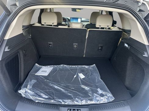 New 2026 Lincoln Corsair Premiere image 7