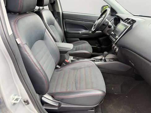 Used 2024 Mitsubishi Outlander Sport SE AWD/4WD image 11