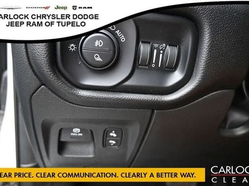 Used 2024 RAM 1500 Laramie AWD/4WD image 15