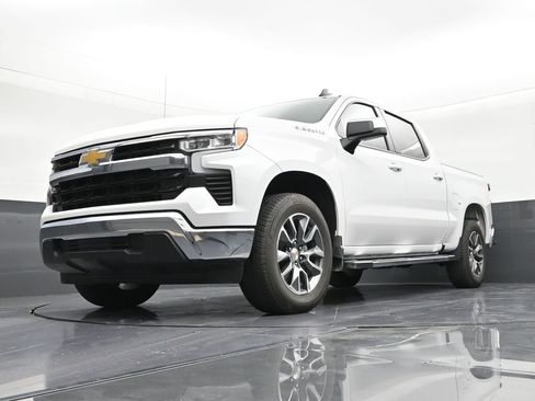 Used 2025 Chevrolet Silverado 1500 LT RWD image 20