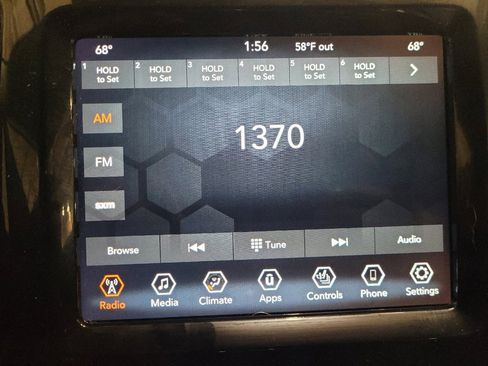 Used 2022 Jeep Cherokee Limited w/ Mopar Interior Package image 25
