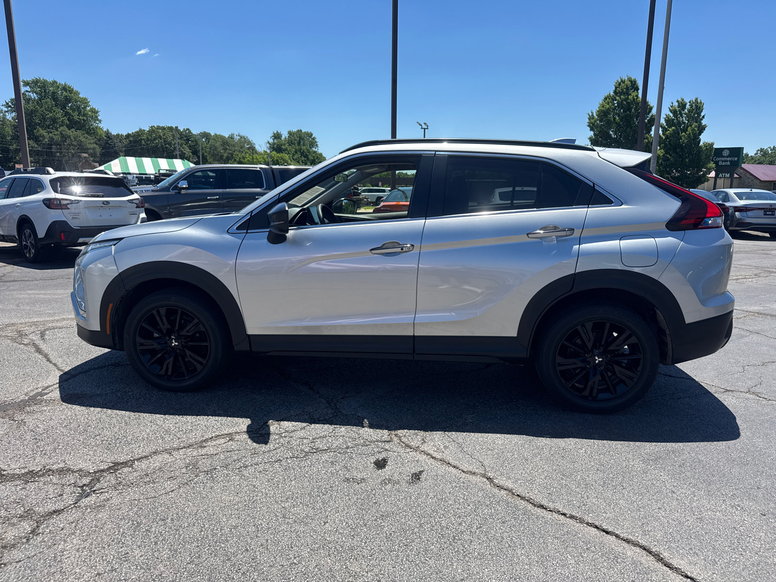 Used 2024 Mitsubishi Eclipse Cross AWD image 3