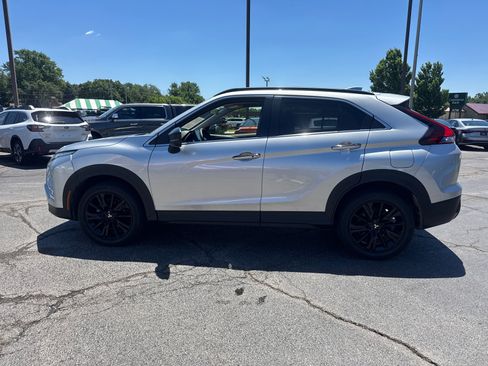 Used 2024 Mitsubishi Eclipse Cross LE AWD/4WD image 3