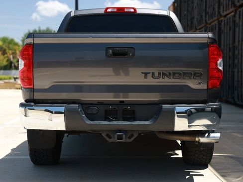 Used 2016 Toyota Tundra SR5 w/ SR5 Upgrade Package RWD image 9