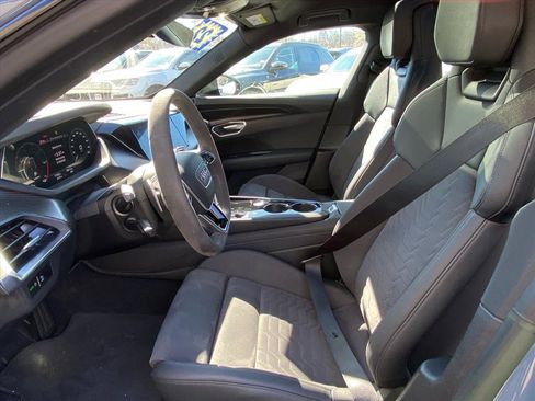 Used 2022 Audi e-tron GT Premium Plus w/ Performance Package image 10