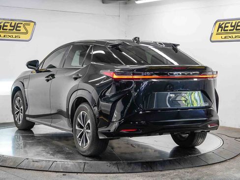Used 2025 Lexus RZ 450e w/ Accessory Package (Z1) AWD/4WD image 2