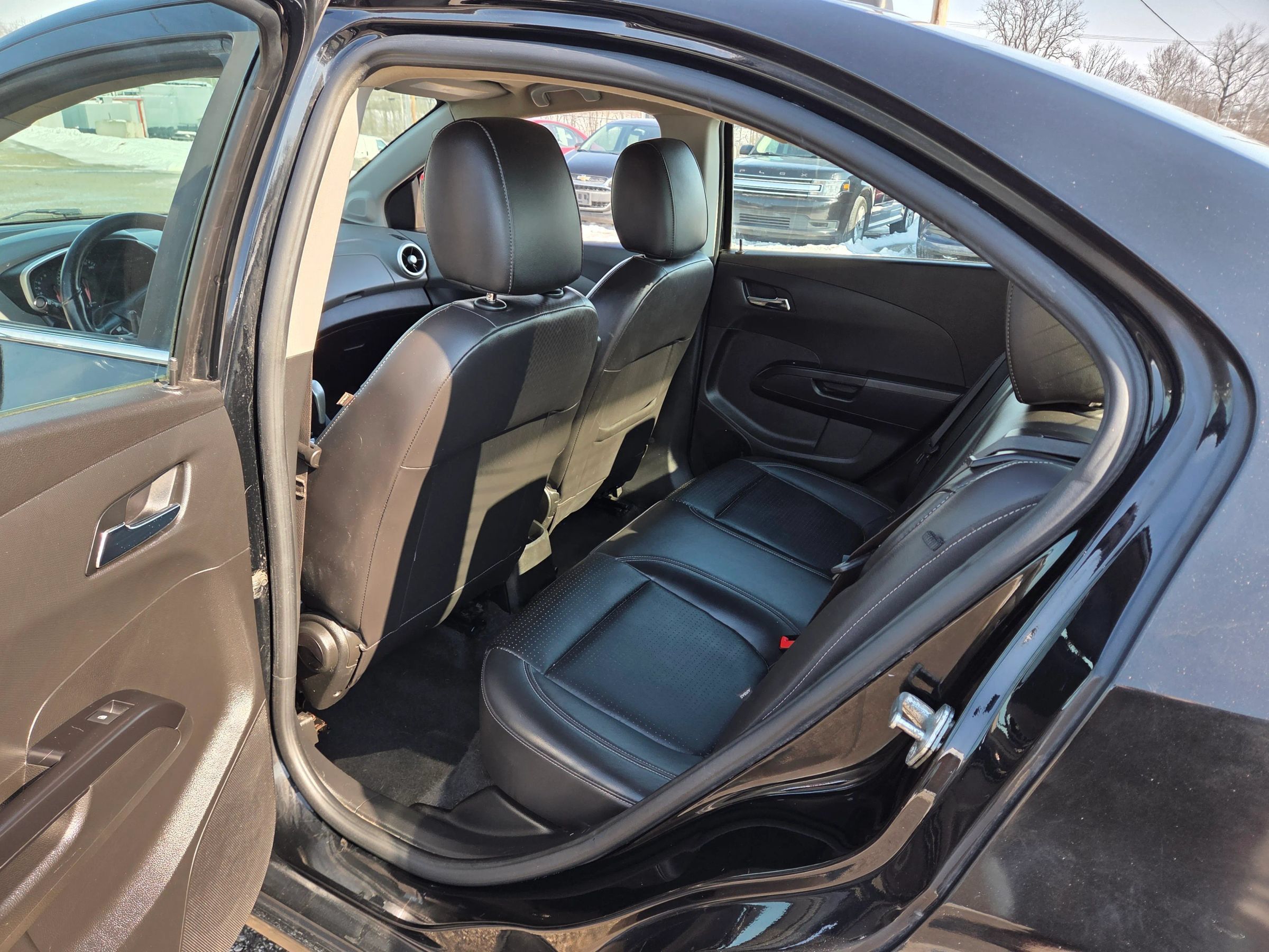 Used 2019 Chevrolet Sonic Premier FWD image 13