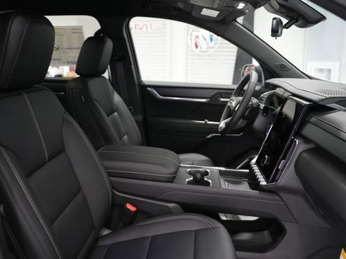 New 2026 GMC Acadia Elevation w/ Elevation Premium Package AWD/4WD image 22