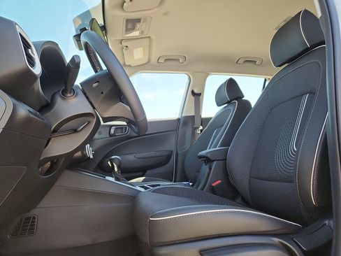 New 2026 Hyundai Venue SEL image 11