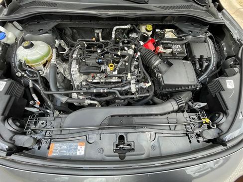 Used 2022 Ford Escape SEL w/ Technology Package FWD image 33