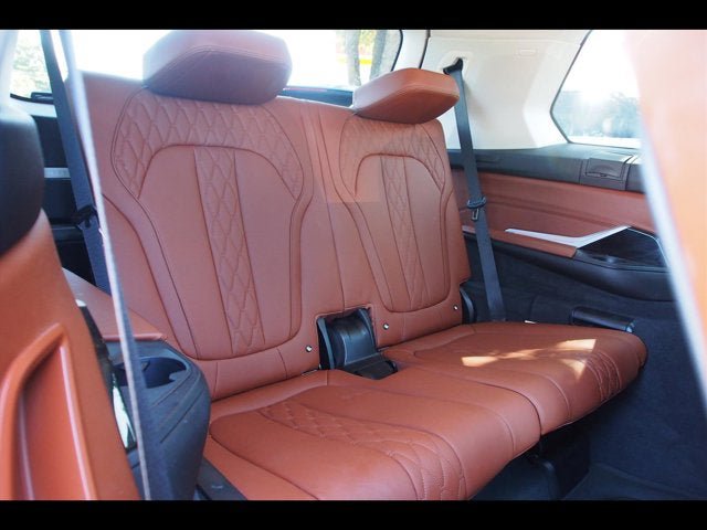 Used 2022 BMW X7 xDrive40i w/ Executive Package AWD/4WD image 36