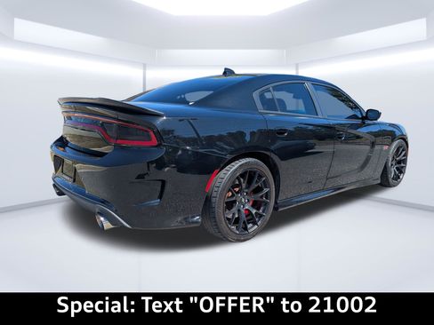 Used 2019 Dodge Charger Scat Pack w/ Dynamics Package image 2