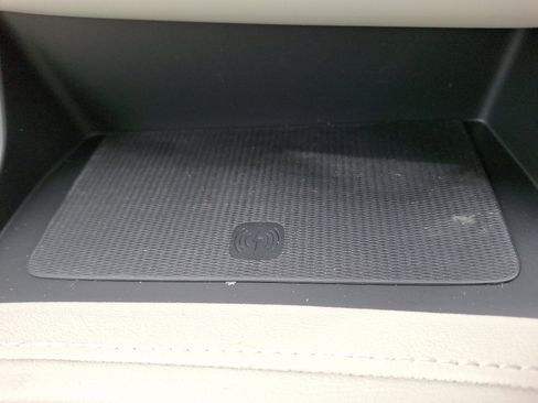 New 2025 Volvo XC90 T8 Plus image 21